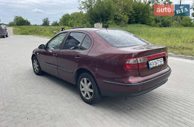 Седан SEAT Toledo 2004 в 