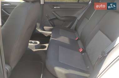 Лифтбек SEAT Toledo 2017 в 