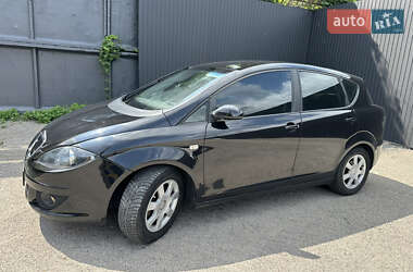 Хэтчбек SEAT Toledo 2005 в 