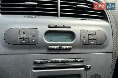 Хэтчбек SEAT Toledo 2005 в 