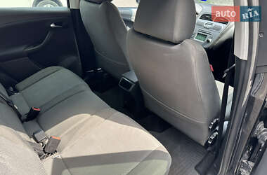 Хэтчбек SEAT Toledo 2005 в 