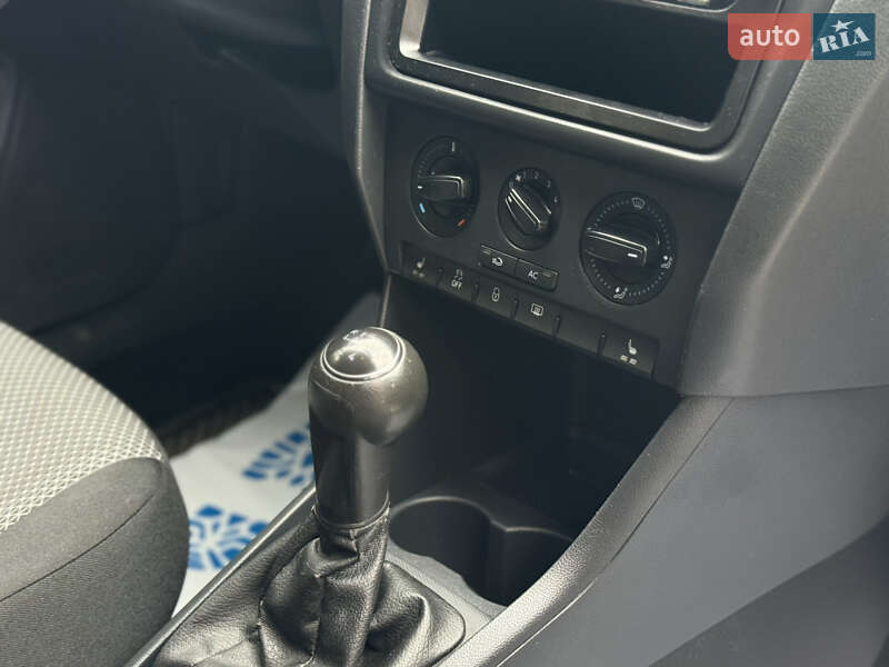 Ліфтбек SEAT Toledo 2013 в Івано-Франківську