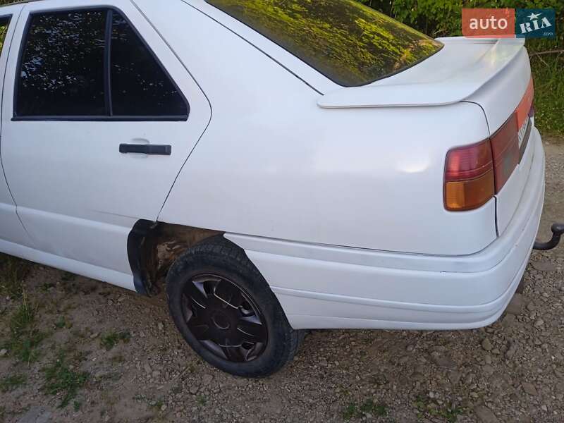 Седан SEAT Toledo 1993 в Бориславе