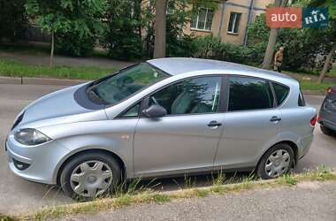 Хэтчбек SEAT Toledo 2008 в Киеве