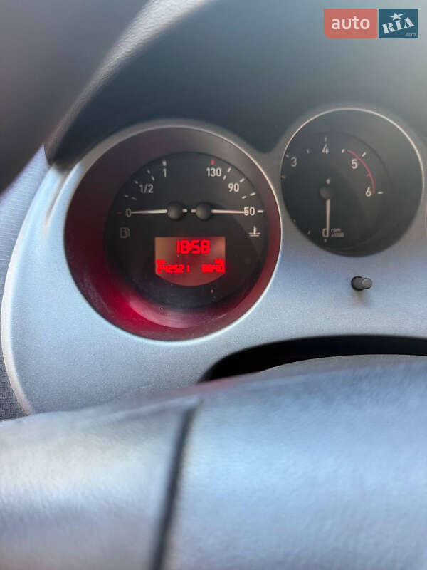Хэтчбек SEAT Toledo 2005 в Ровно