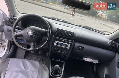 Седан SEAT Toledo 2001 в 
