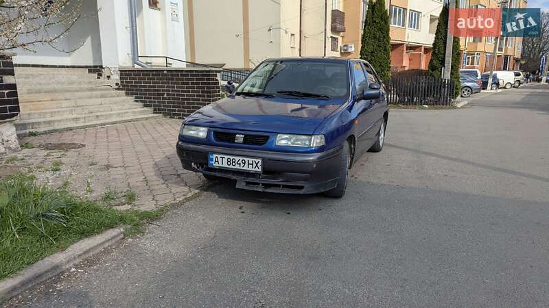 Седан SEAT Toledo 1996 в 