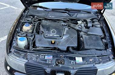 Седан SEAT Toledo 1999 в 
