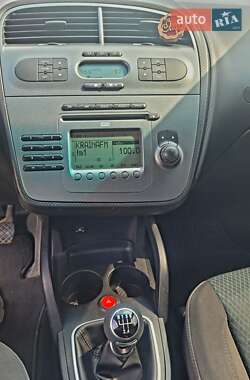 Хэтчбек SEAT Toledo 2008 в 