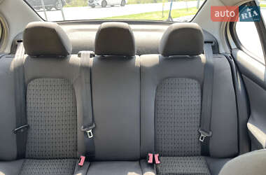 Седан SEAT Toledo 2003 в 