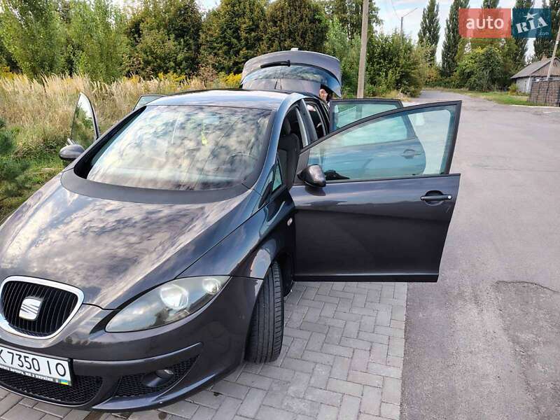 Хэтчбек SEAT Toledo 2005 в Ровно фото 14 Хэтчбек SEAT Toledo 2005 в Ровно