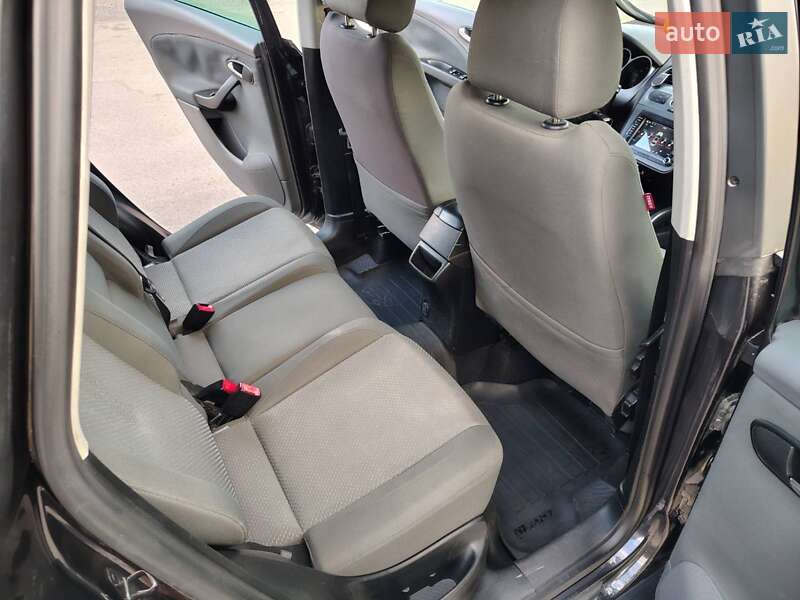 Хэтчбек SEAT Toledo 2005 в Ровно фото 25 Хэтчбек SEAT Toledo 2005 в Ровно