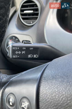 Хетчбек SEAT Toledo 2006 в 