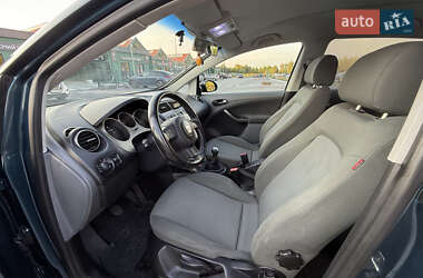 Хэтчбек SEAT Toledo 2004 в 