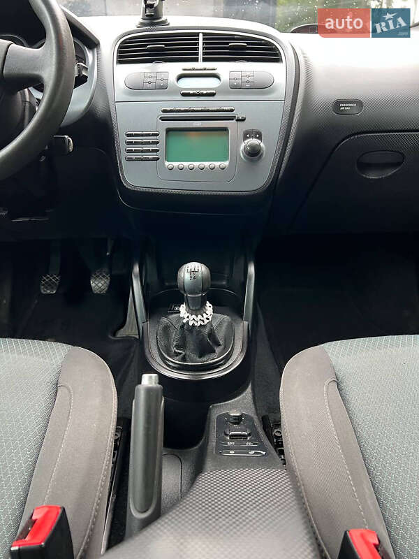 Хетчбек SEAT Toledo 2008 в Львові