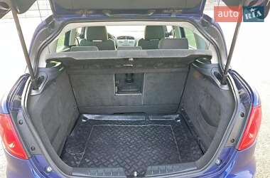 Хетчбек SEAT Toledo 2005 в 