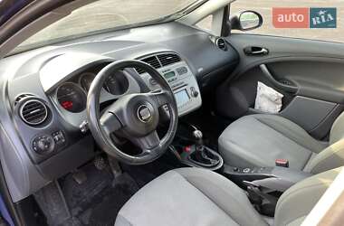 Хетчбек SEAT Toledo 2005 в 