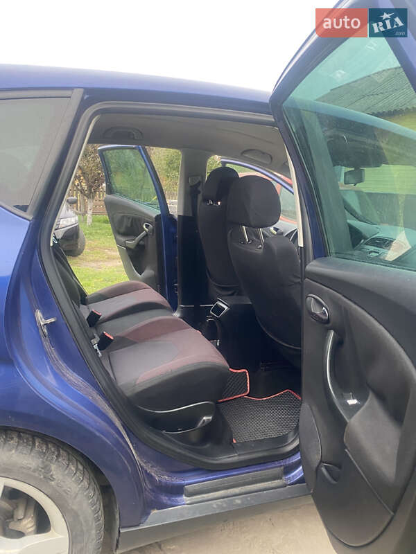 Хэтчбек SEAT Toledo 2005 в Ковеле