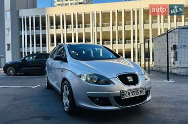 Хэтчбек SEAT Toledo 2006 в 