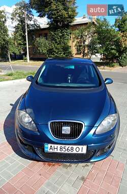 Хэтчбек SEAT Toledo 2006 в 