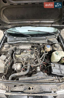Седан SEAT Toledo 1992 в 