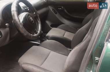 Седан SEAT Toledo 2001 в 