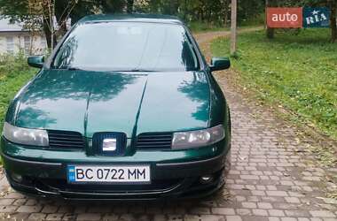 Седан SEAT Toledo 2001 в 