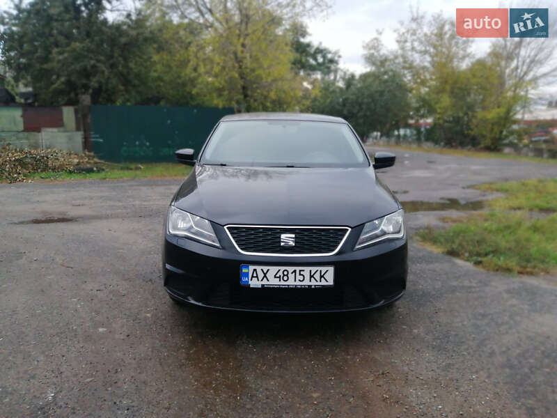 Лифтбек SEAT Toledo 2014 в 