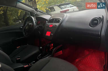 Хэтчбек SEAT Toledo 2007 в 