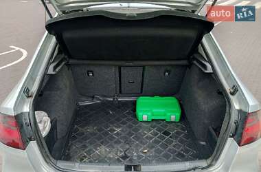 Лифтбек SEAT Toledo 2012 в 