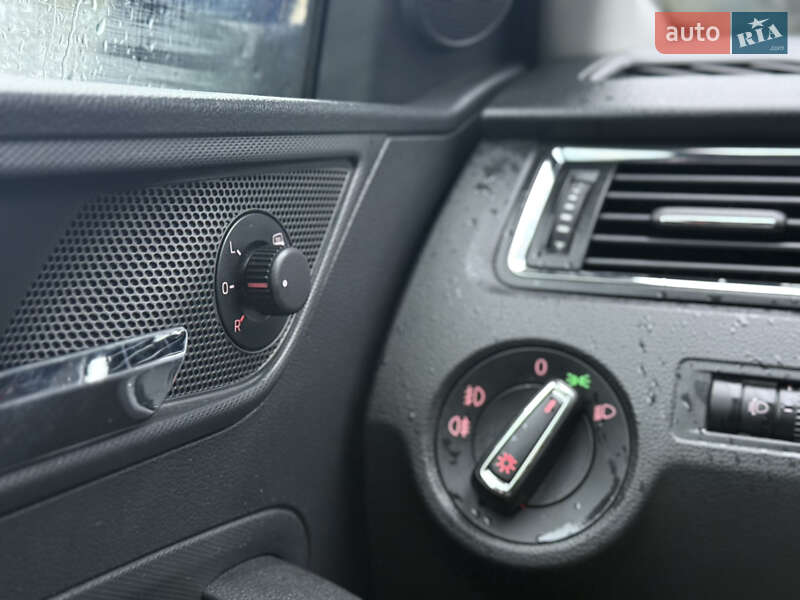 Лифтбек SEAT Toledo 2016 в Житомире фото 11 Лифтбек SEAT Toledo 2016 в Житомире