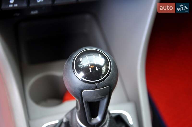 Ліфтбек SEAT Toledo 2013 в Львові фото 30 Ліфтбек SEAT Toledo 2013 в Львові