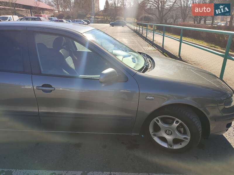 Седан SEAT Toledo 2002 в Дніпрі фото 5 Седан SEAT Toledo 2002 в Дніпрі