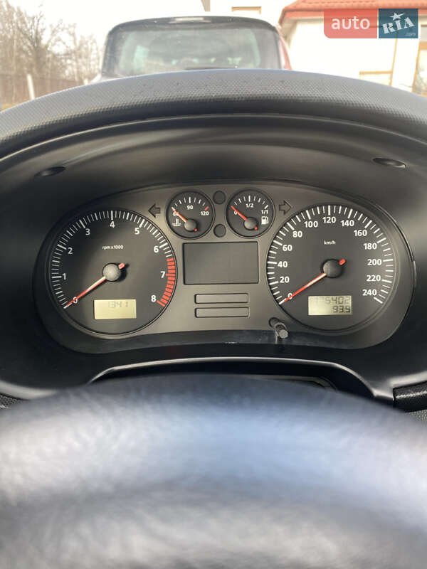 Седан SEAT Toledo 2002 в Львові