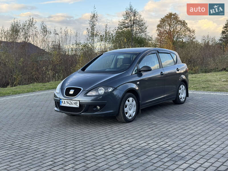 Хетчбек SEAT Toledo 2008 в Долині