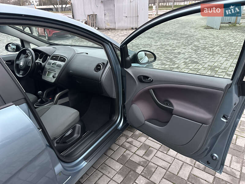 Хэтчбек SEAT Toledo 2006 в Запорожье фото 43 Хэтчбек SEAT Toledo 2006 в Запорожье