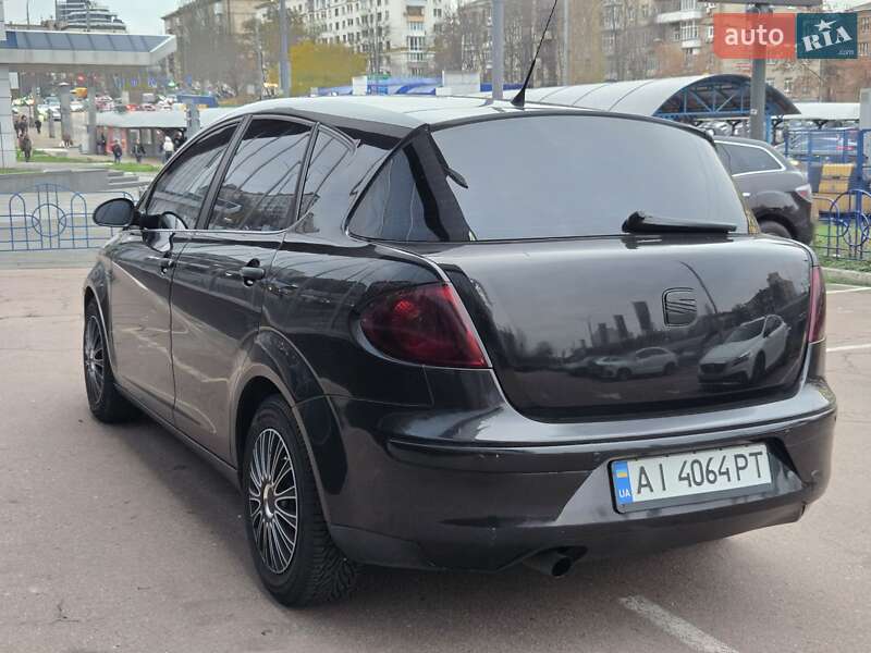 Хэтчбек SEAT Toledo 2008 в Киеве