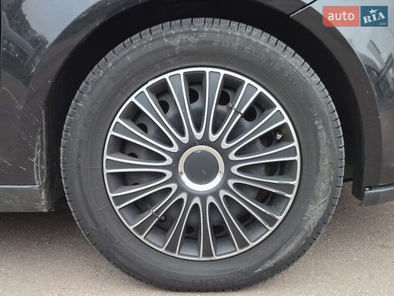 Хэтчбек SEAT Toledo 2008 в Киеве