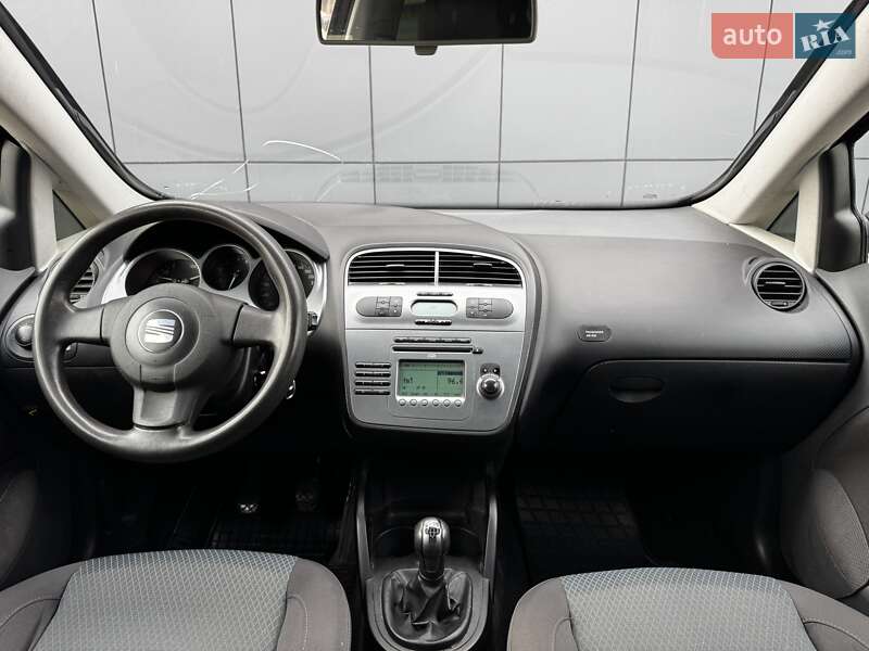 Хетчбек SEAT Toledo 2008 в Києві