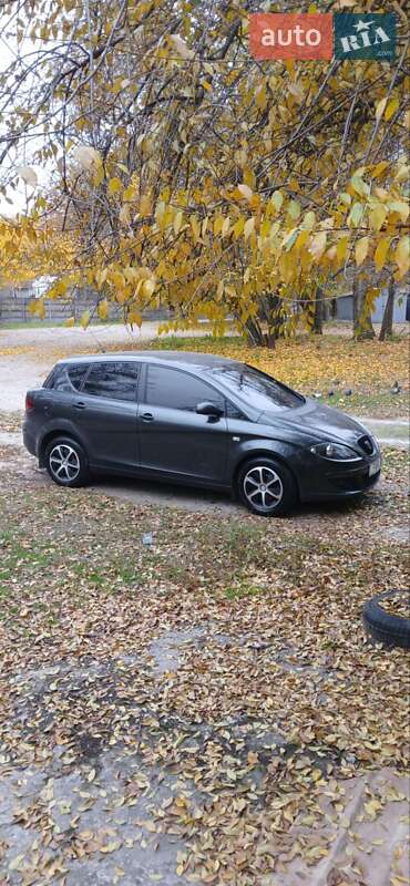 Хэтчбек SEAT Toledo 2008 в Запорожье