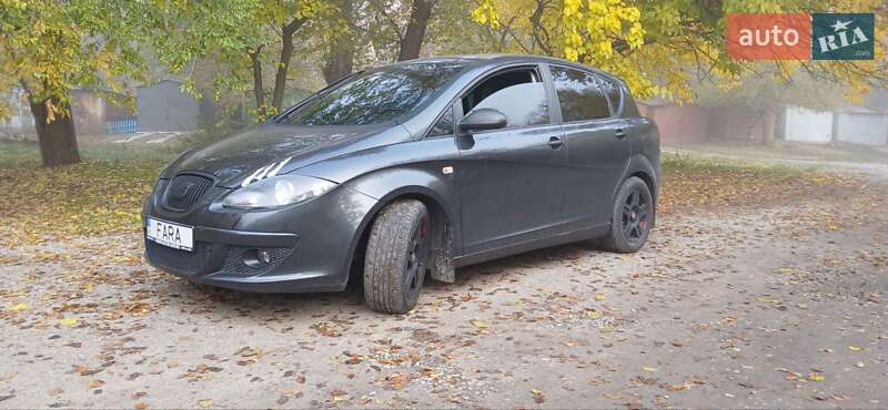 Хэтчбек SEAT Toledo 2008 в Запорожье
