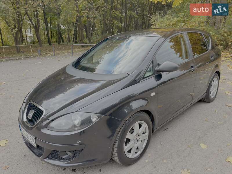 Хэтчбек SEAT Toledo 2008 в Львове