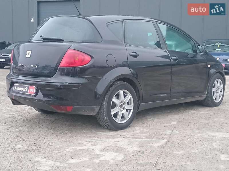 Хэтчбек SEAT Toledo 2008 в Львове