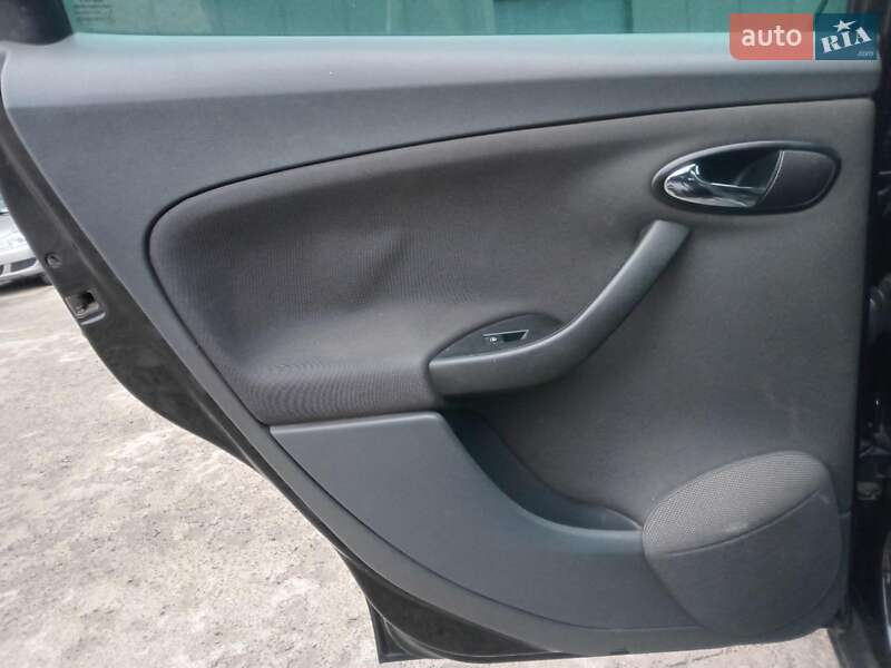 Хэтчбек SEAT Toledo 2008 в Львове