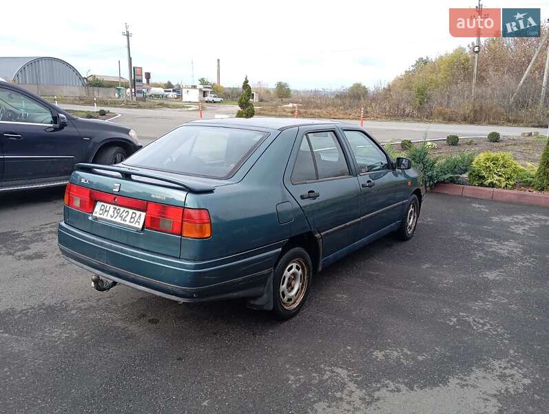 Седан SEAT Toledo 1993 в Голованевске