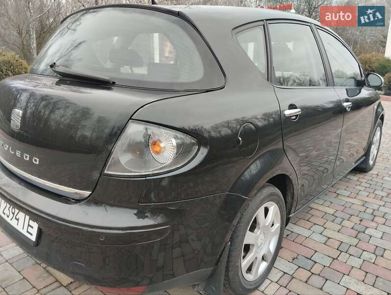 Хетчбек SEAT Toledo 2006 в Миргороді