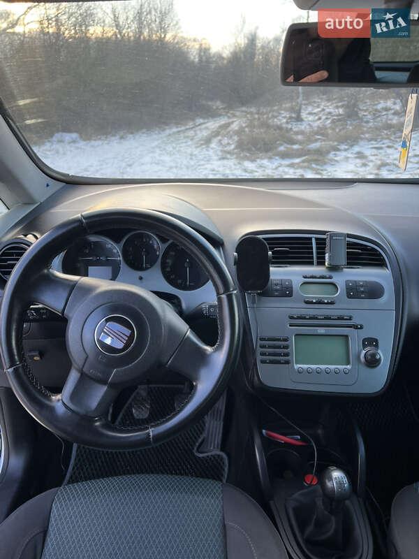 Хетчбек SEAT Toledo 2008 в Стрию