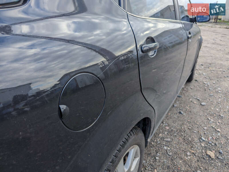 Хэтчбек SEAT Toledo 2006 в Киеве