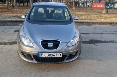Хэтчбек SEAT Toledo 2004 в Ровно