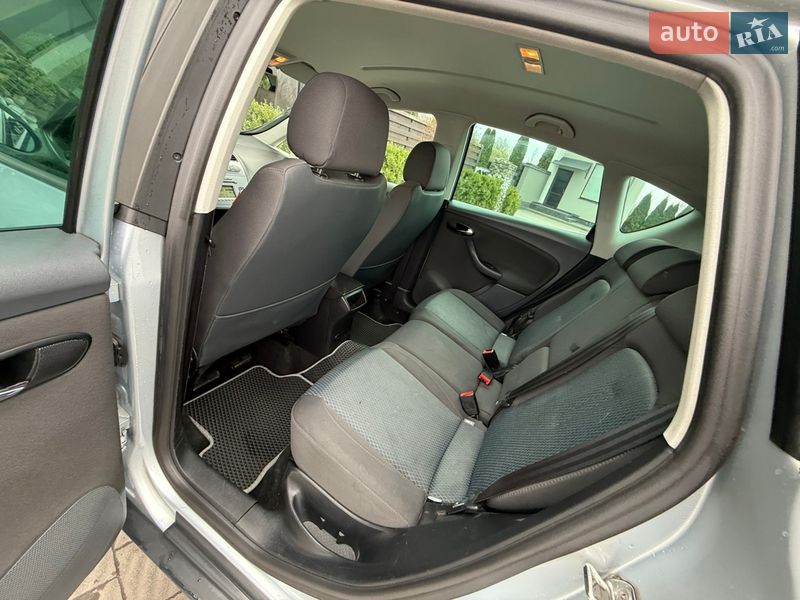 Хэтчбек SEAT Toledo 2008 в Стрые